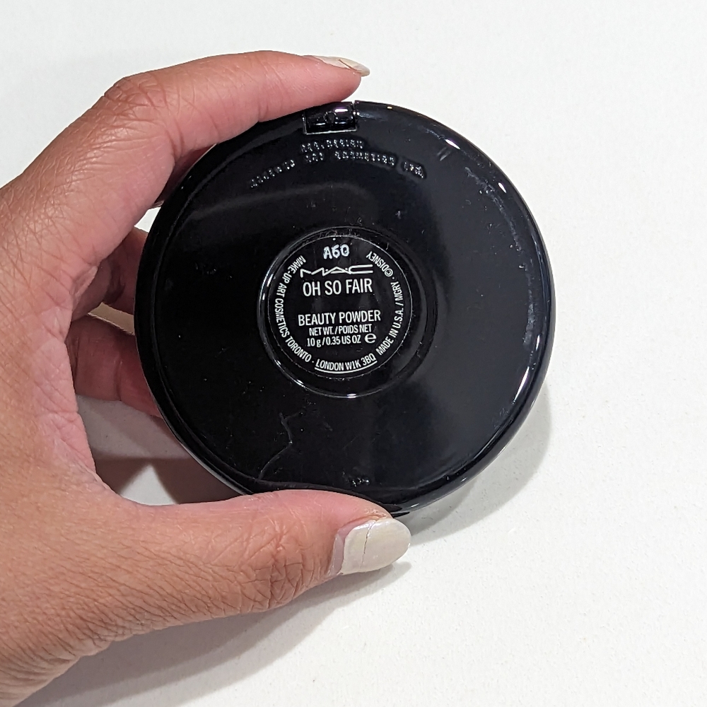 mac x disney villain evil queen beauty powder - Picture 2 of 3